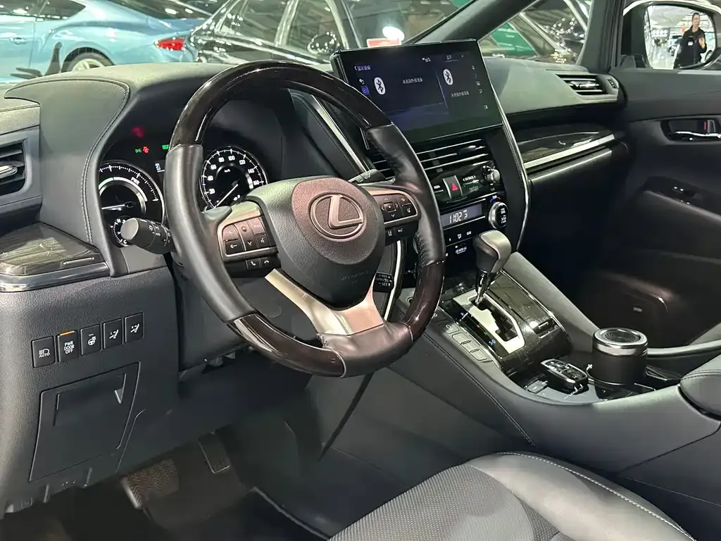 Lexus LM 2022 из CN, фото 6