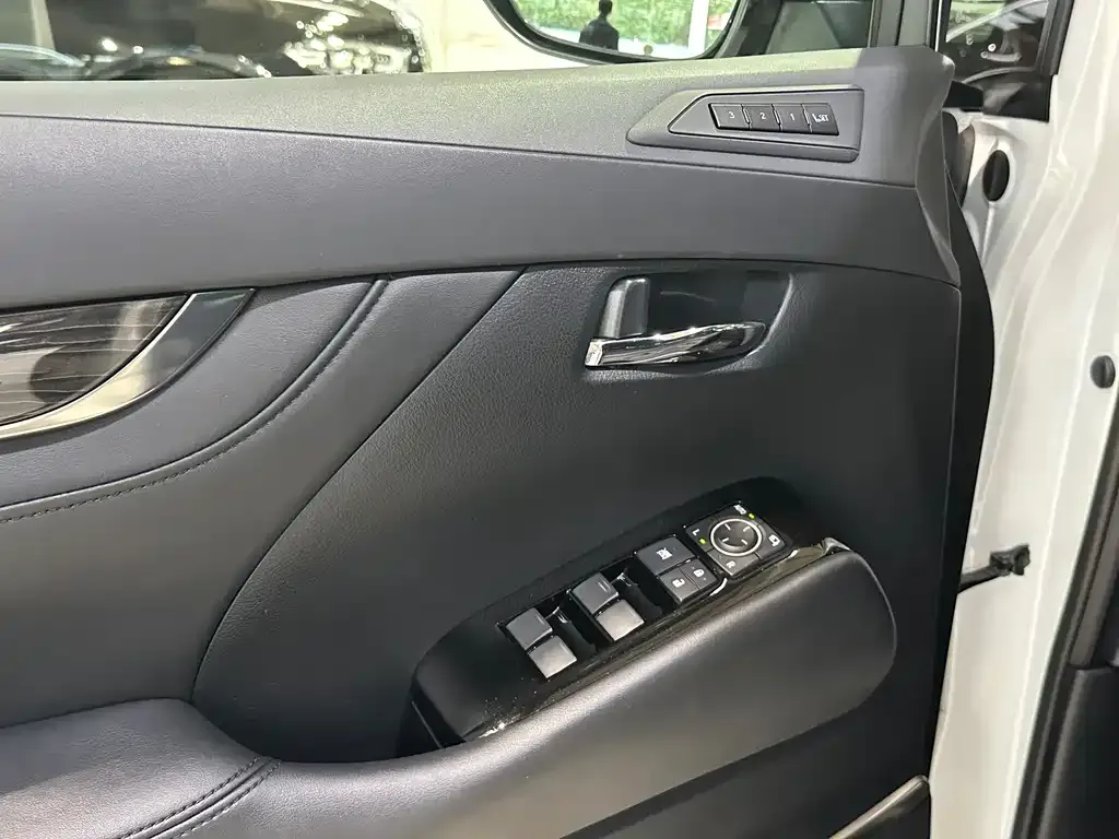 Lexus LM 2022 из CN, фото 7