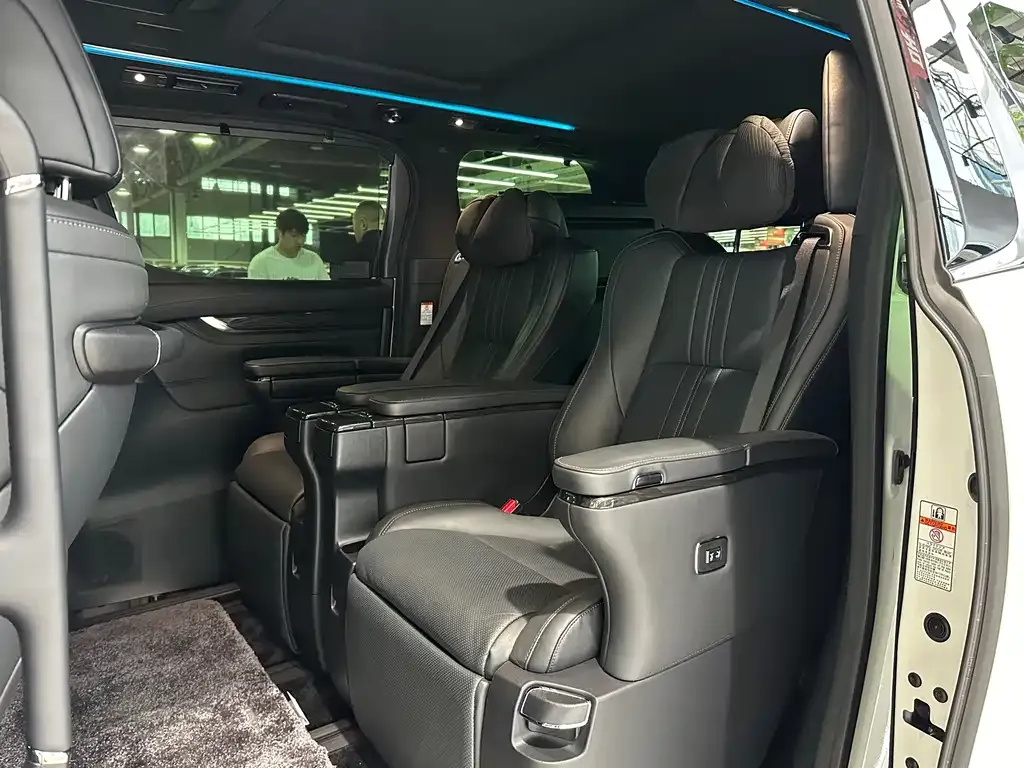 Lexus LM 2022 из CN, фото 9