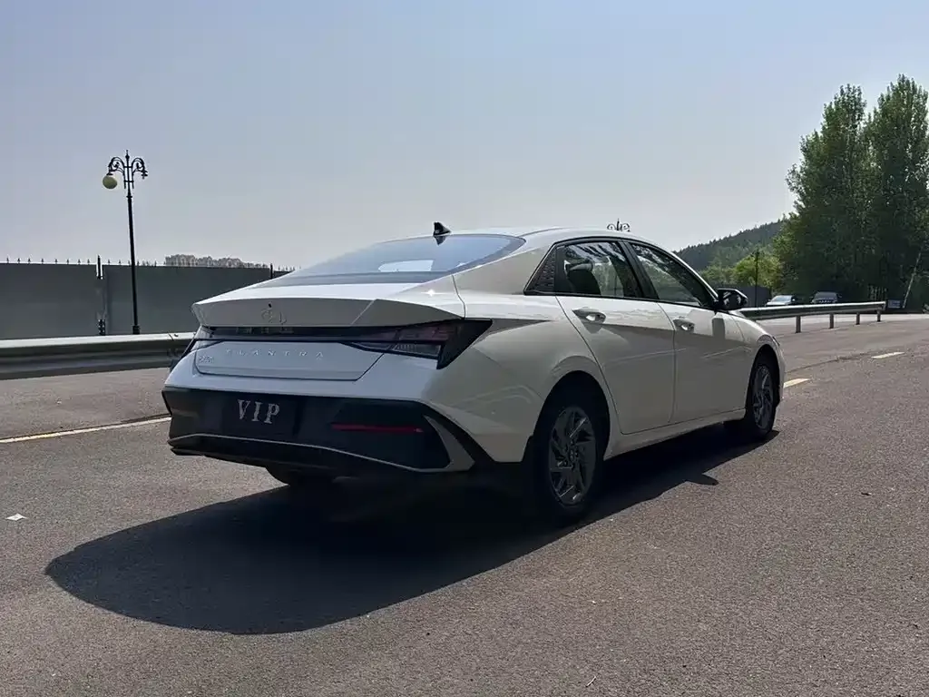 Hyundai Elantra 2024 из CN, фото 9