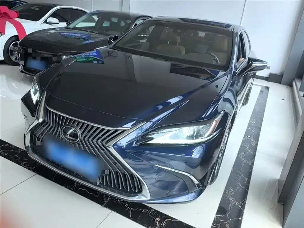 Lexus ES 2021 из CN, фото 1