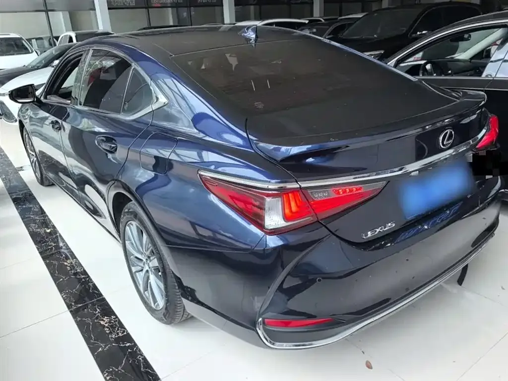 Lexus ES 2021 из CN, фото 5