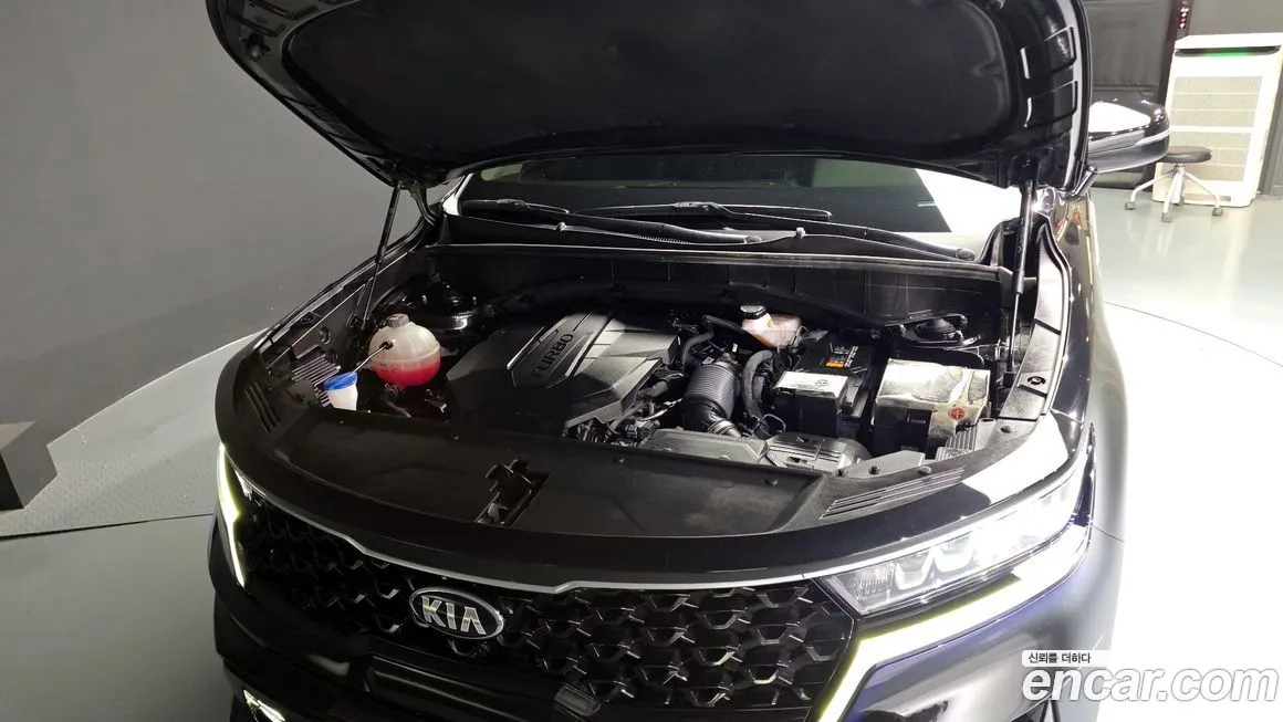 Kia Sorento — фото 6