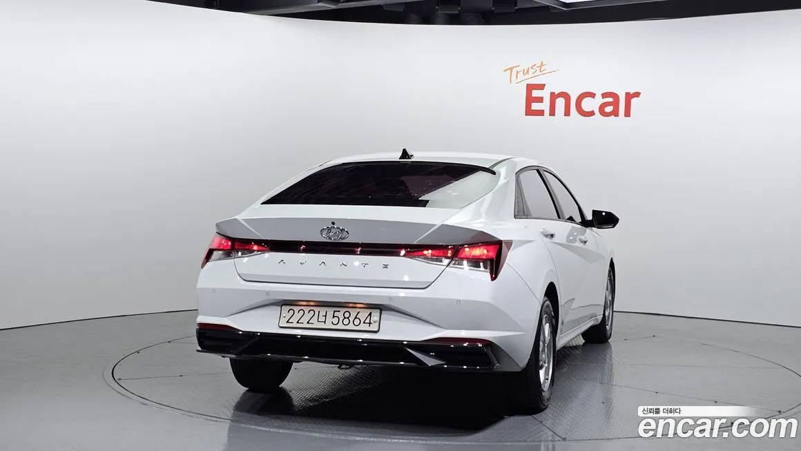 Hyundai AVANTE — фото 4