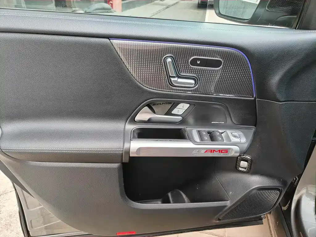 Mercedes-Benz GLB 2023 из CN, фото 8