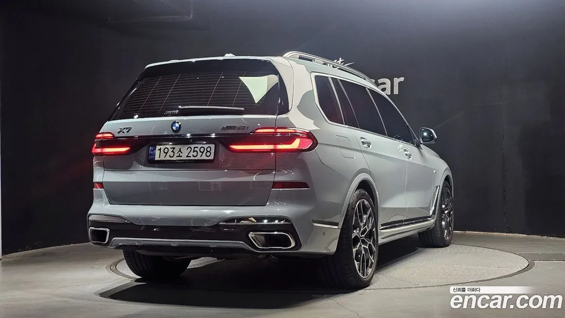 BMW X7 — фото 2