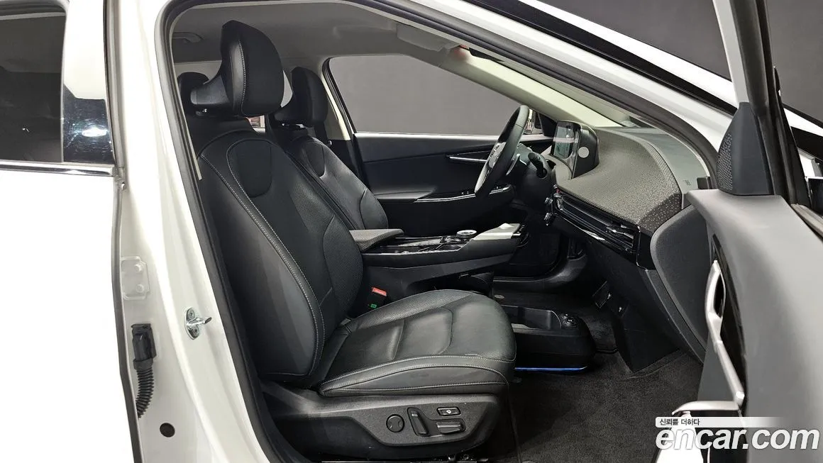 Kia EV6 2022 из KR, фото 10