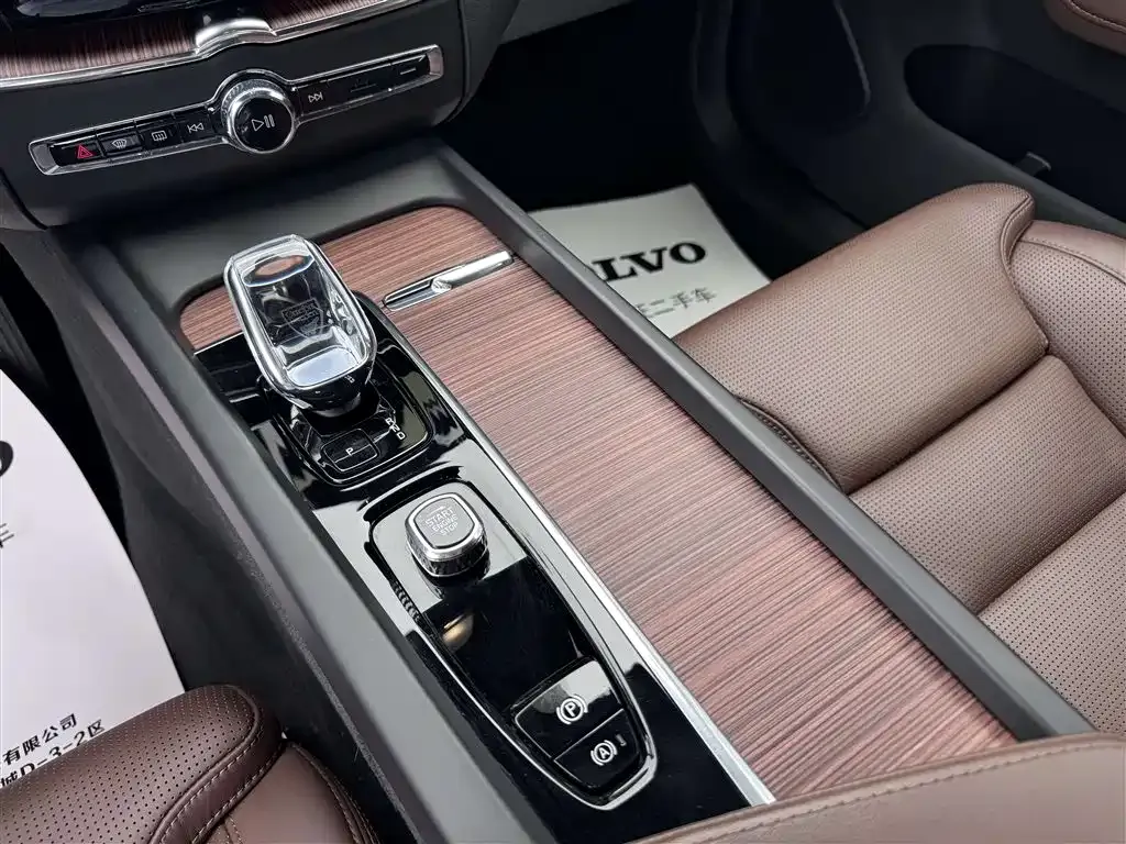 [object Object] XC60 PHEV 2024 из CN, фото 10