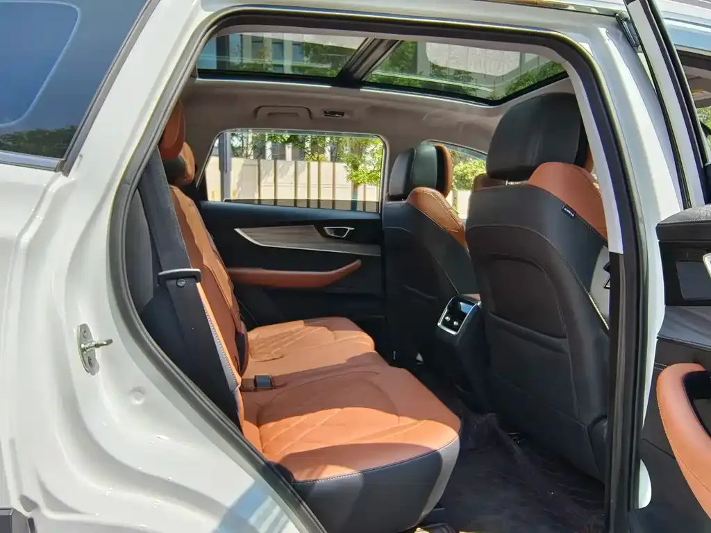 Chery Tiggo 8 PLUS — фото 7