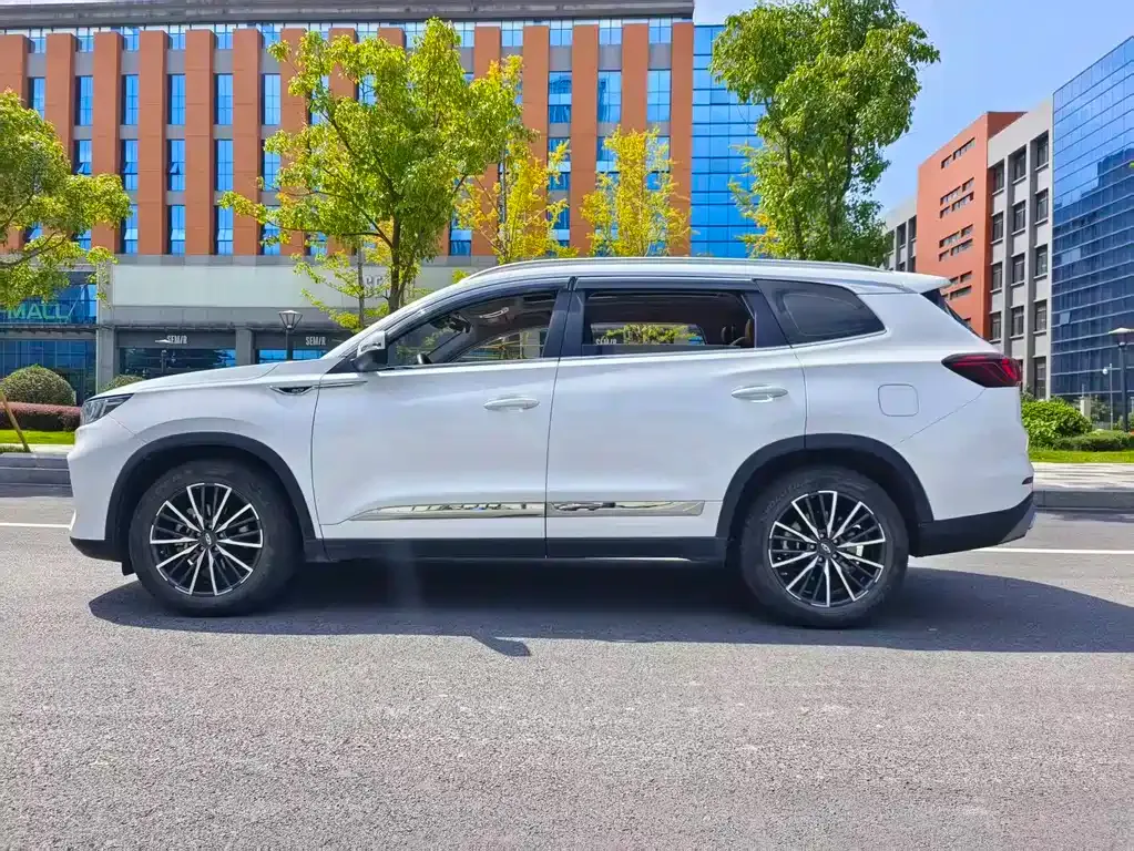 Chery Tiggo 8 PLUS — фото 9