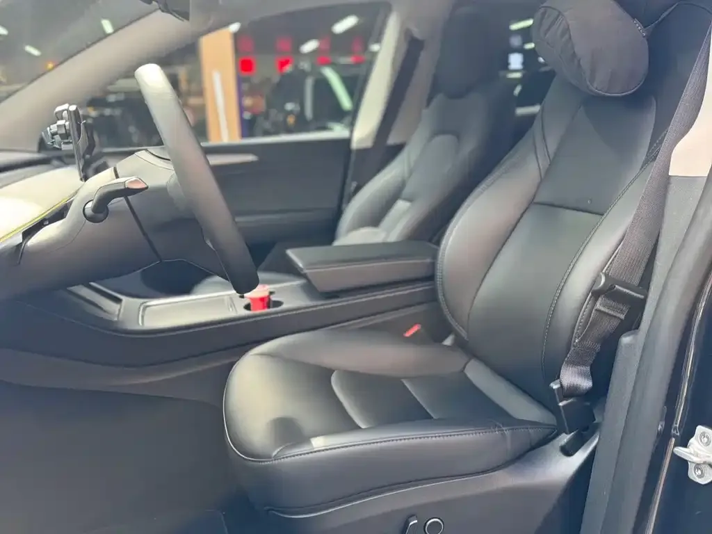 Tesla Model Y 2024 из CN, фото 7