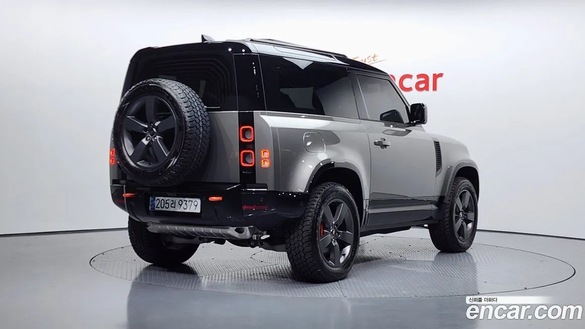 Land Rover Defender 2024 из KR, фото 2