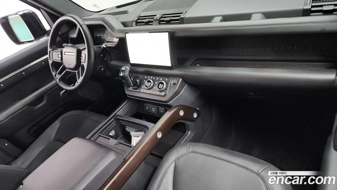 Land Rover Defender 2024 из KR, фото 7