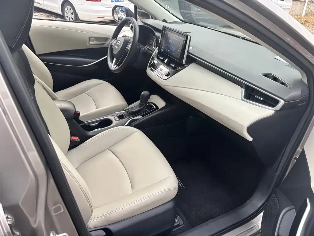 Toyota Corolla 2021 из CN, фото 8