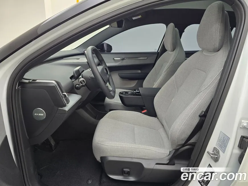 Volvo EX30 2024 из KR, фото 10