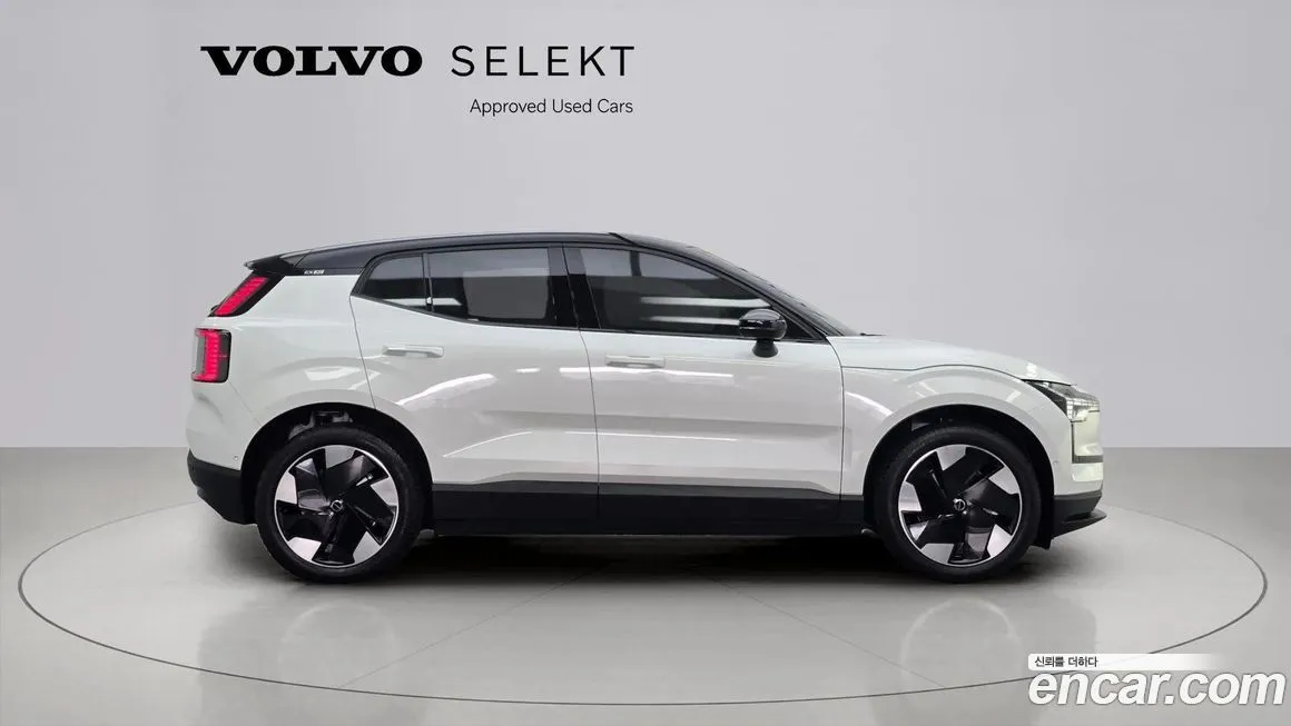 Volvo EX30 2024 из KR, фото 4