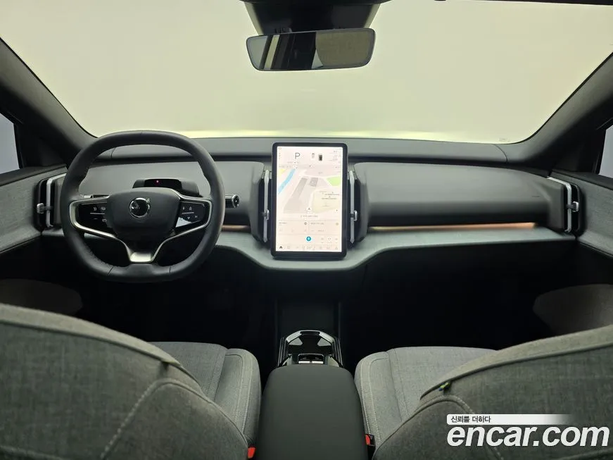 Volvo EX30 2024 из KR, фото 7