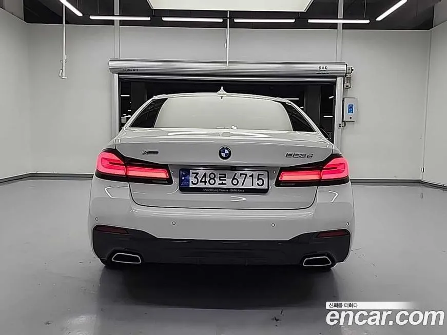 BMW 5-Series 2023 из KR, фото 4