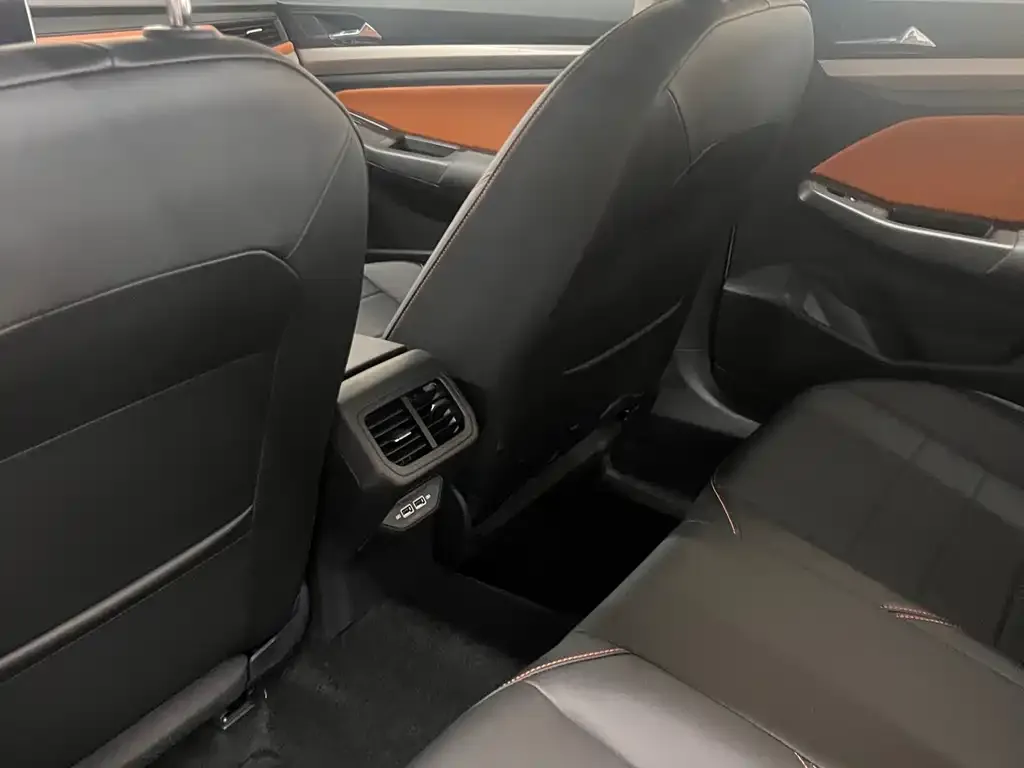 Volkswagen Bora 2025 из CN, фото 5