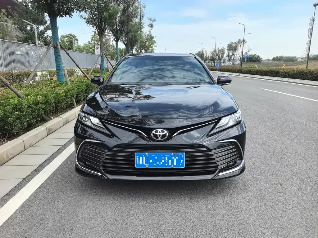 Toyota Camry 2022 из CN, фото 1