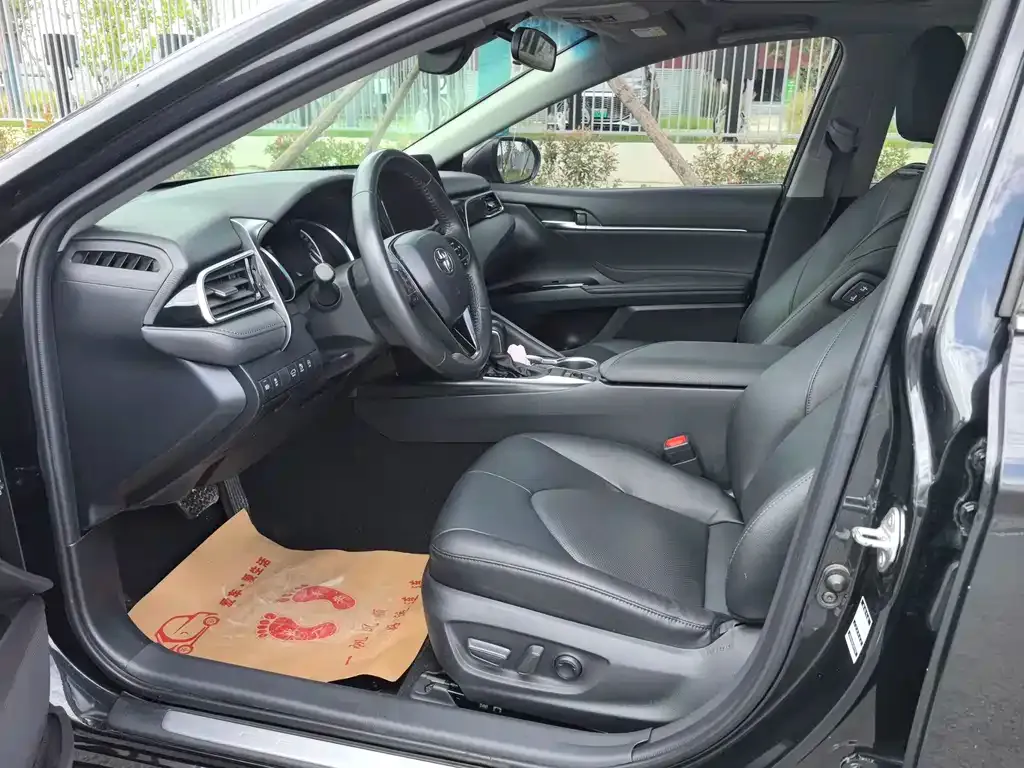 Toyota Camry 2022 из CN, фото 5