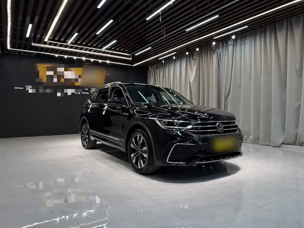 Volkswagen Tiguan L 2022 из CN, фото 4