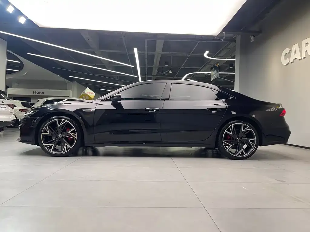 Audi A7L 2024 из CN, фото 8