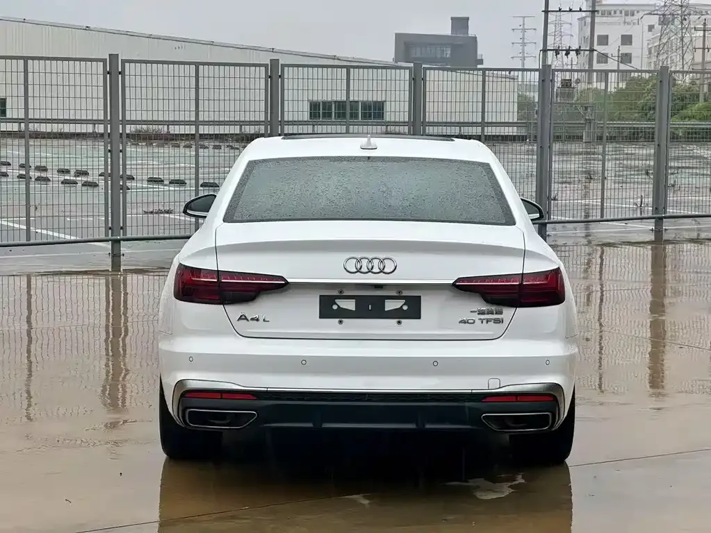 Audi A4L 2021 из CN, фото 10