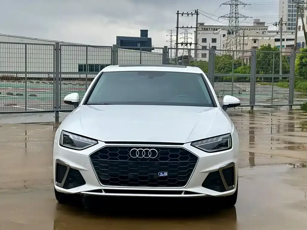 Audi A4L 2021 из CN, фото 2