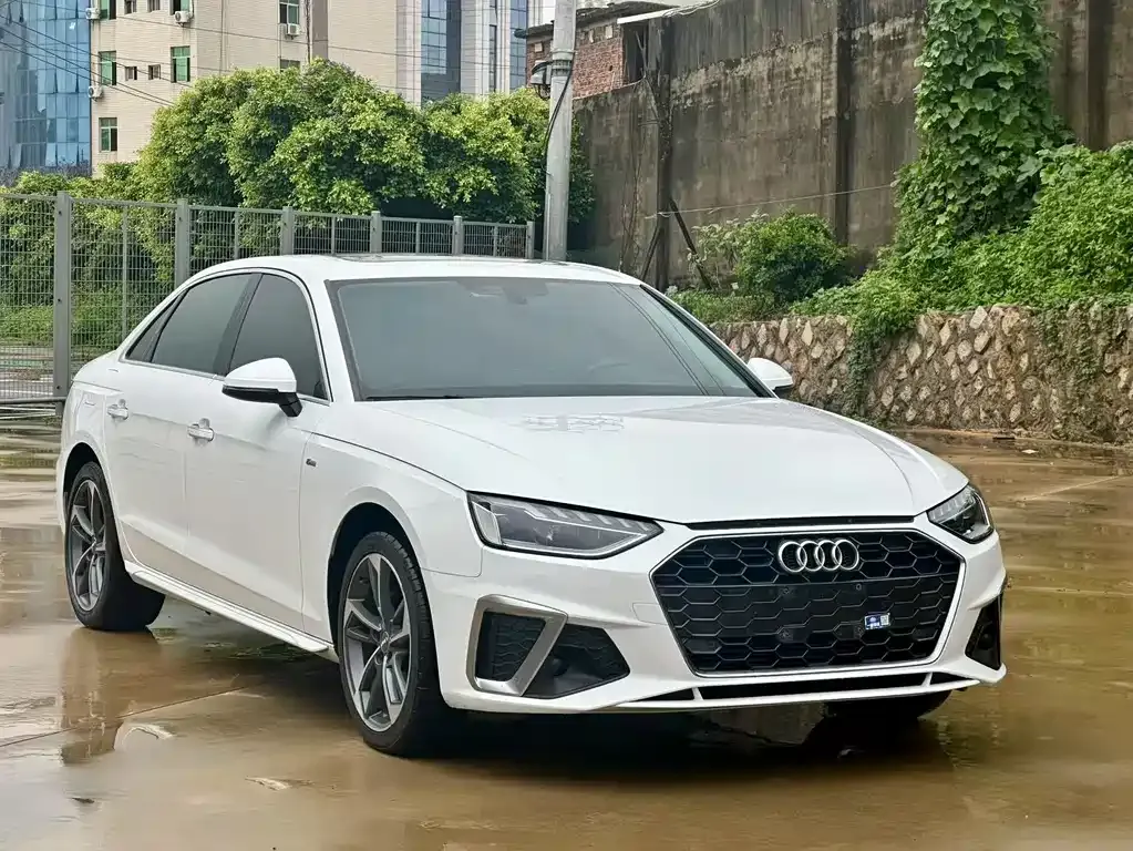 Audi A4L 2021 из CN, фото 3