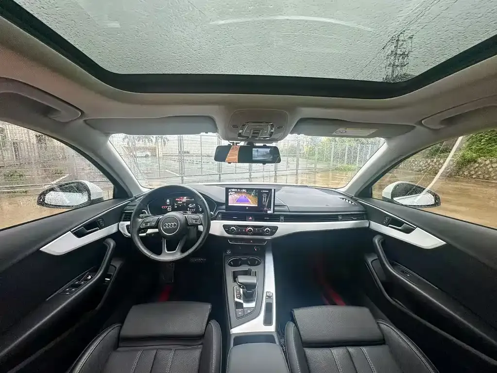 Audi A4L 2021 из CN, фото 4