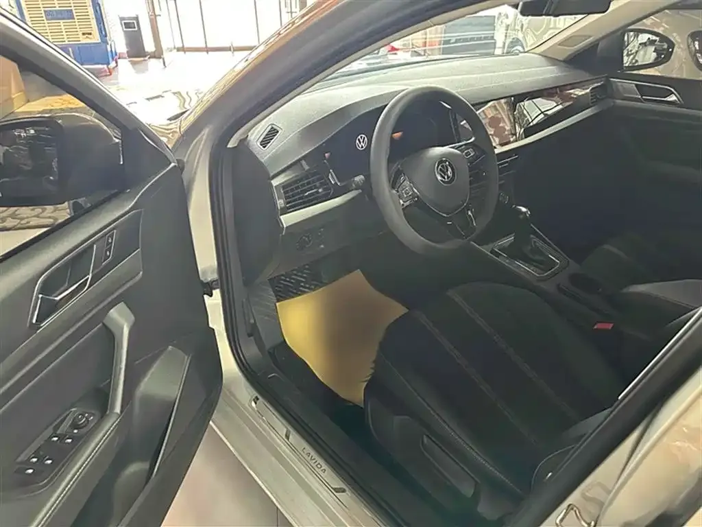 Volkswagen Lavida 2022 из CN, фото 10