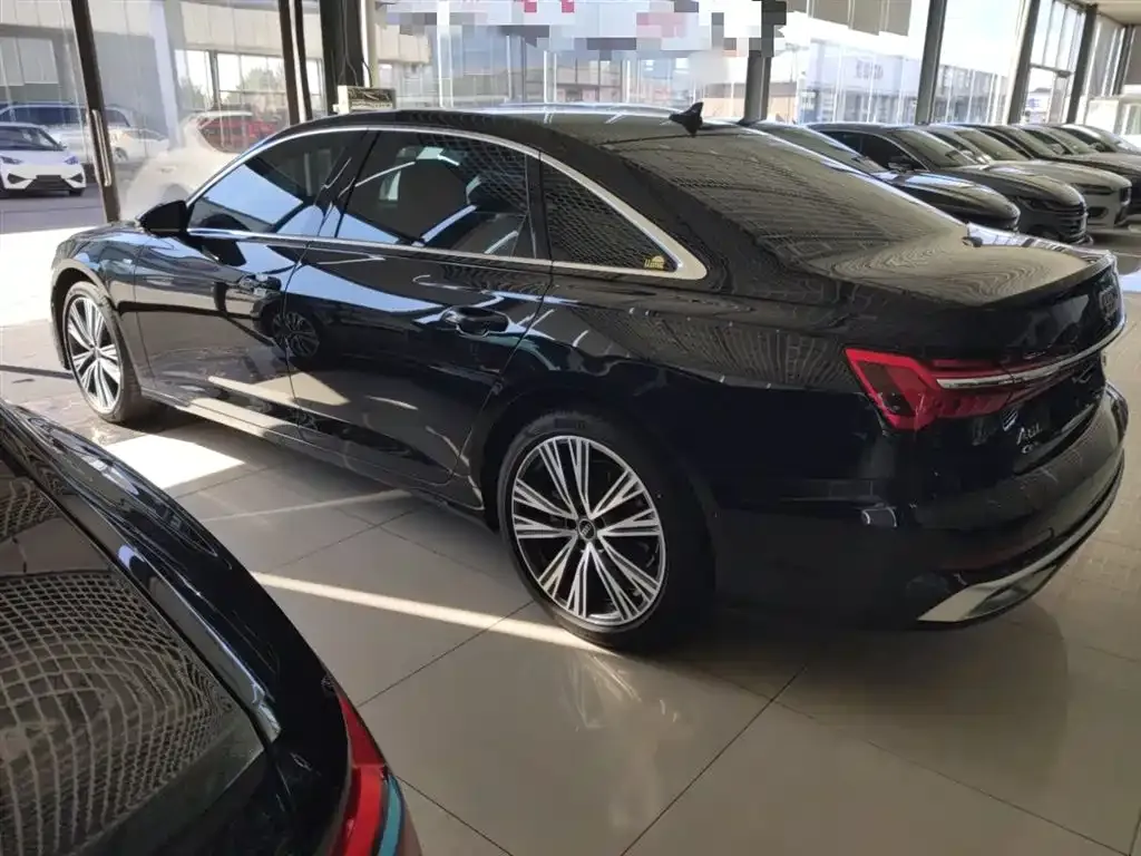 Audi A6L 2025 из CN, фото 5