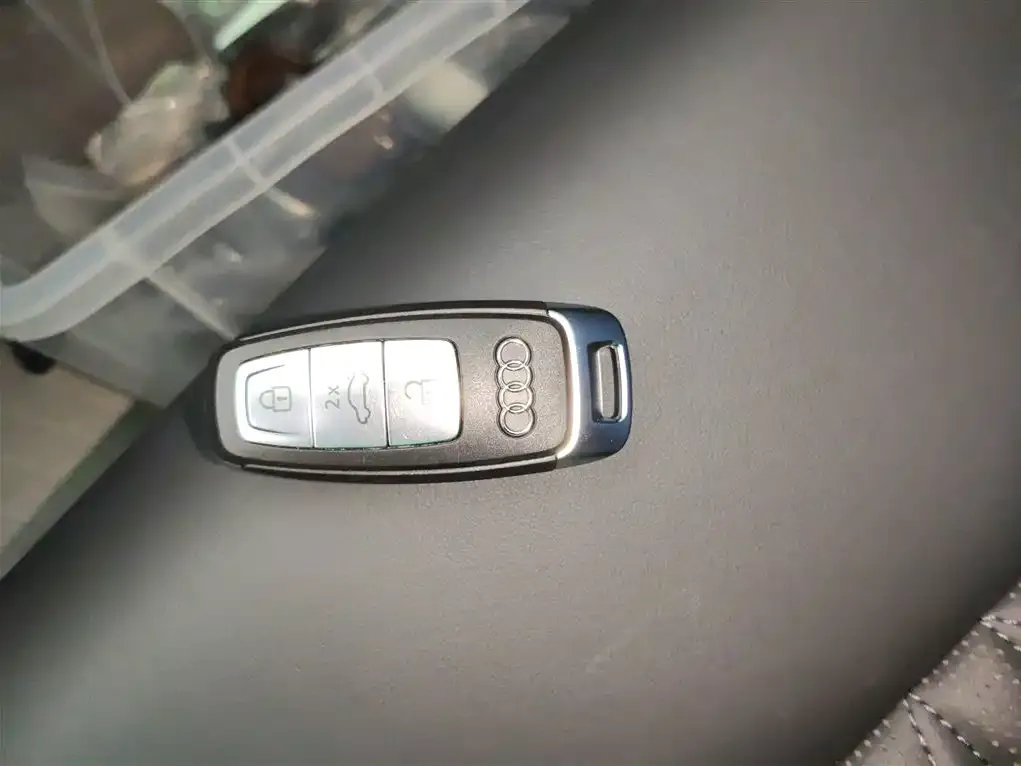 Audi A6L 2025 из CN, фото 9