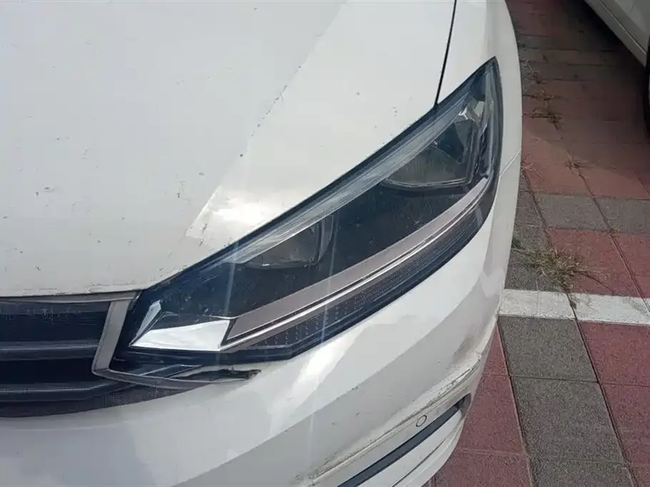 Volkswagen Touran 2021 из CN, фото 5
