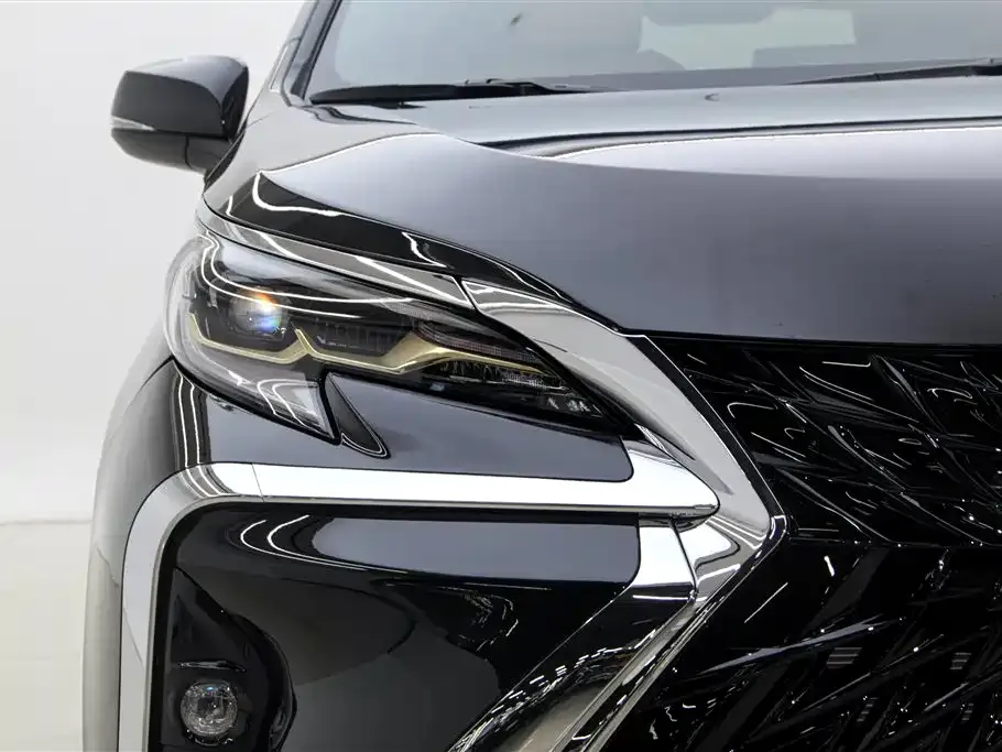 Toyota Granvia 2025 из CN, фото 10