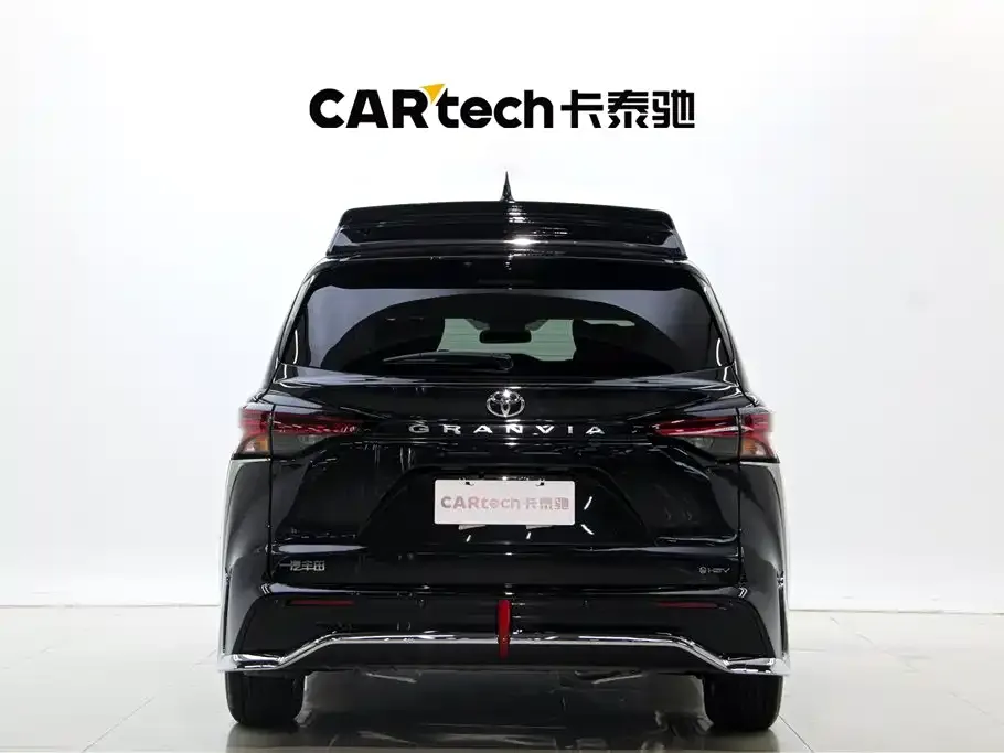 Toyota Granvia 2025 из CN, фото 5