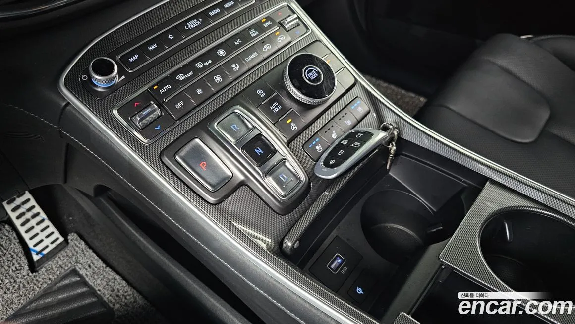 Hyundai Santafe — фото 9