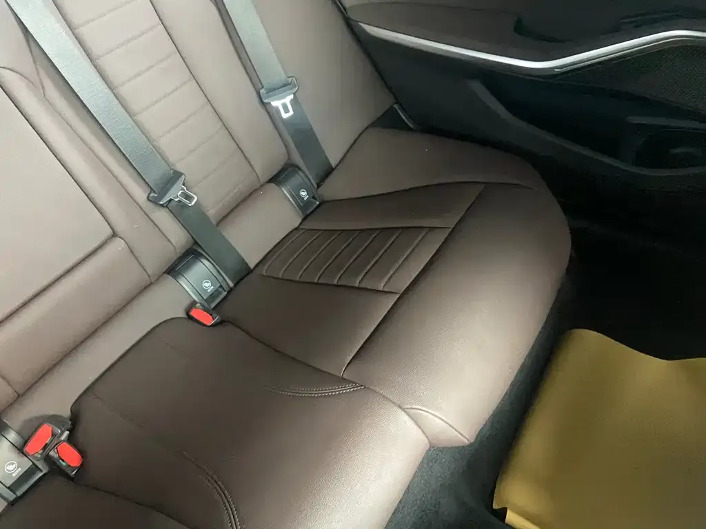 BMW 3 Series 2021 из CN, фото 8