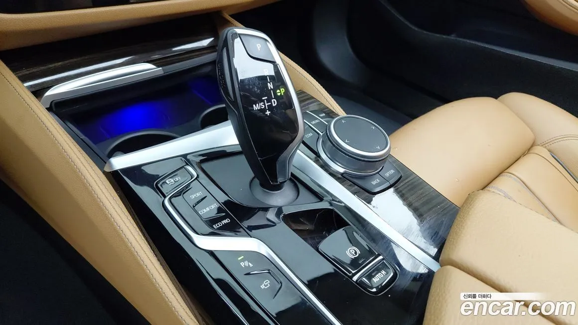 BMW 5-Series 2021 из KR, фото 9