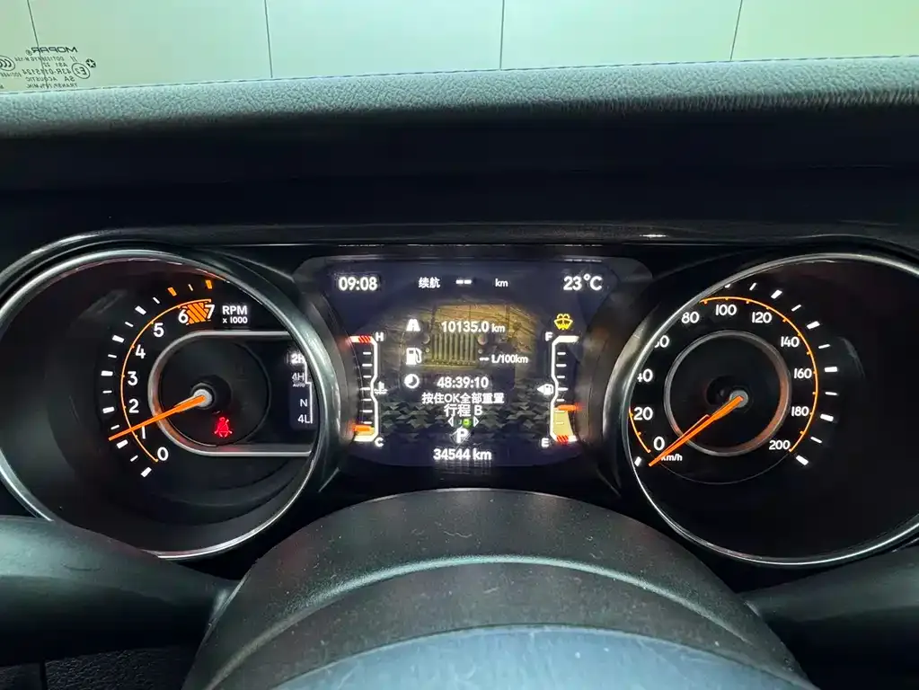Jeep Wrangler 2023 из CN, фото 8