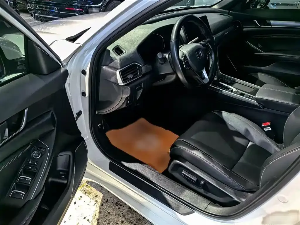 Honda Inspire 2022 из CN, фото 9