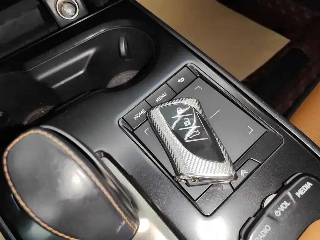 Lexus UX New Energy 2022 из CN, фото 9