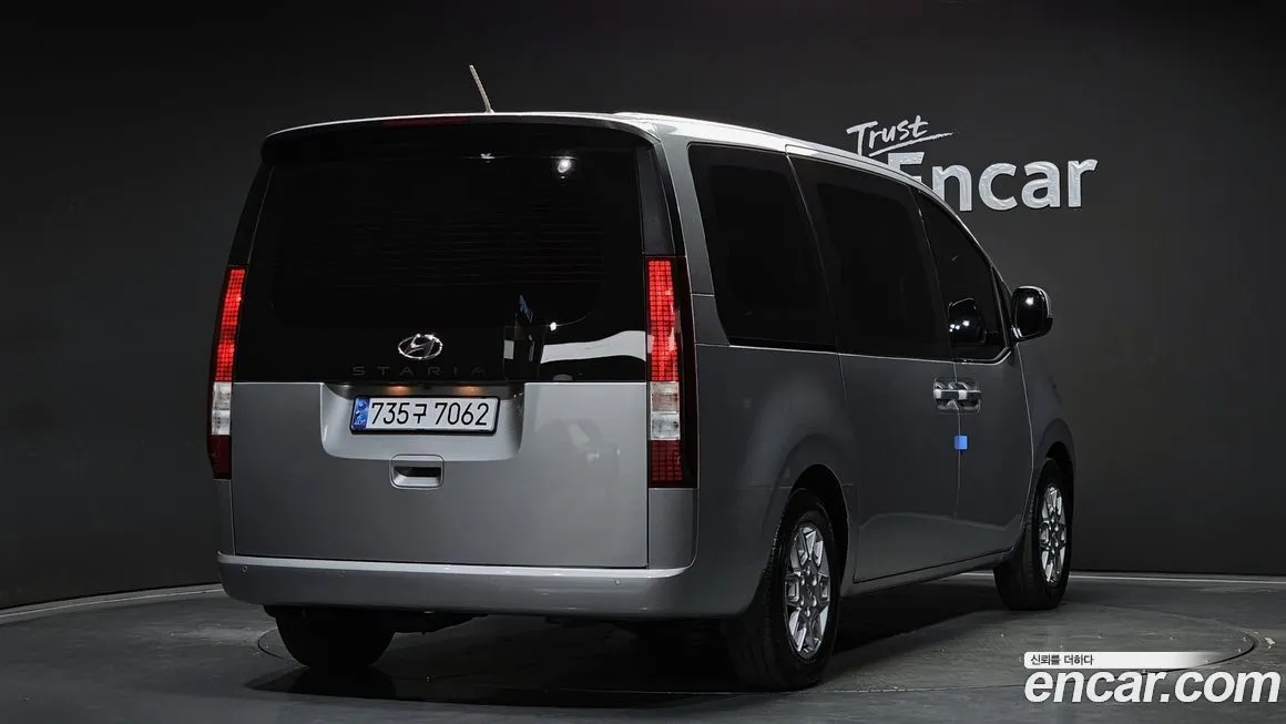Hyundai Staria 2022 из KR, фото 2