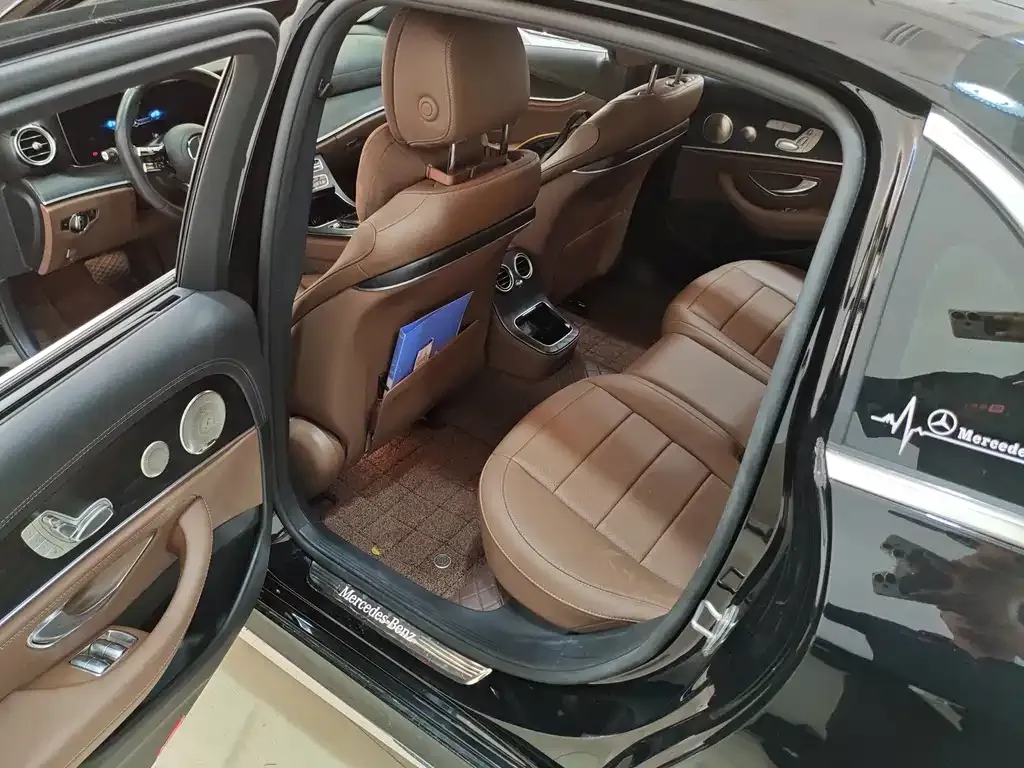 Mercedes-Benz E-Class 2023 из CN, фото 4