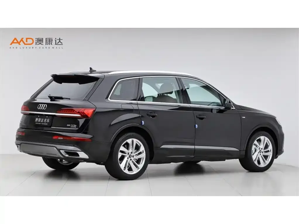 Audi Q7 2023 из CN, фото 3