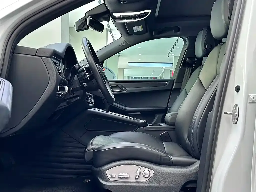 Porsche Macan 2023 из CN, фото 7