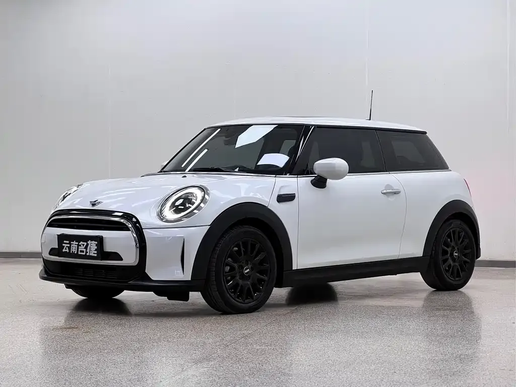 MINI Cooper (3-door) 2024 из CN, фото 1