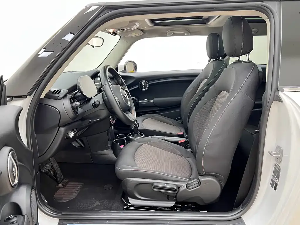 MINI Cooper (3-door) 2024 из CN, фото 10