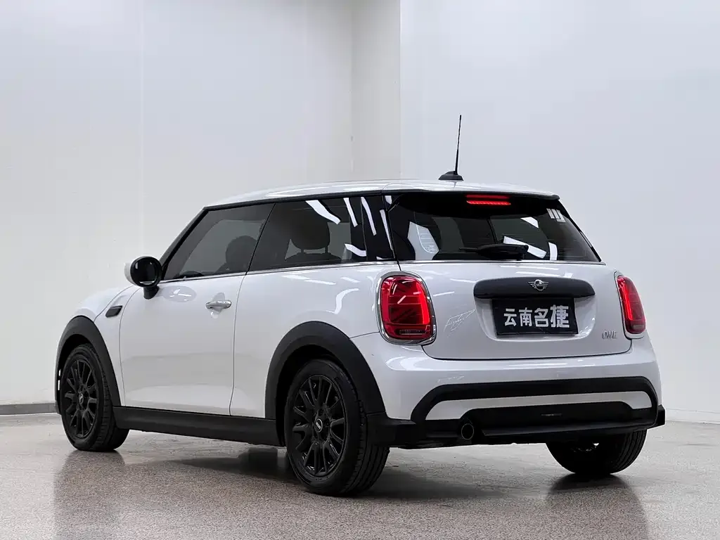 MINI Cooper (3-door) 2024 из CN, фото 5